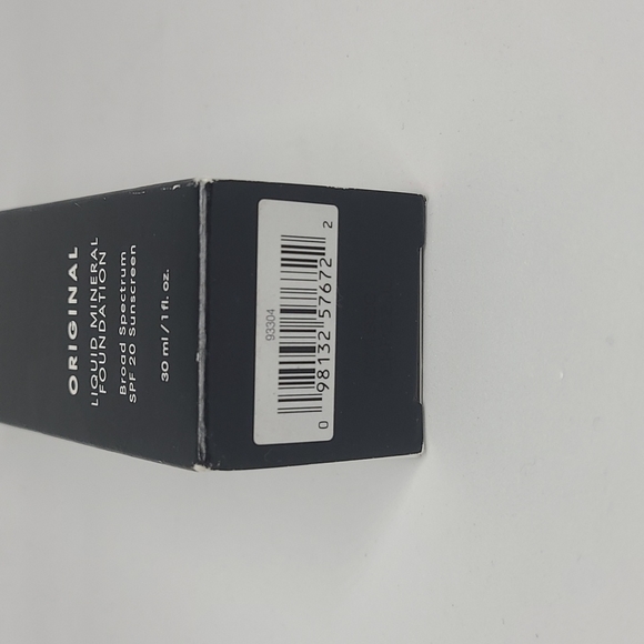 New Bareminerals Liquid Mineral Foundation Golden Beige 13 1 FL Oz 30ml - Picture 6 of 9